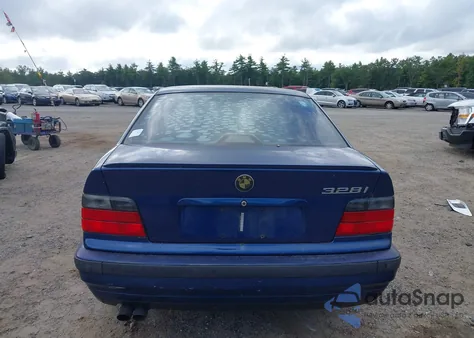 1998 BMW 328 I из США, поврежденный, VIN WBACD3321WAV24404